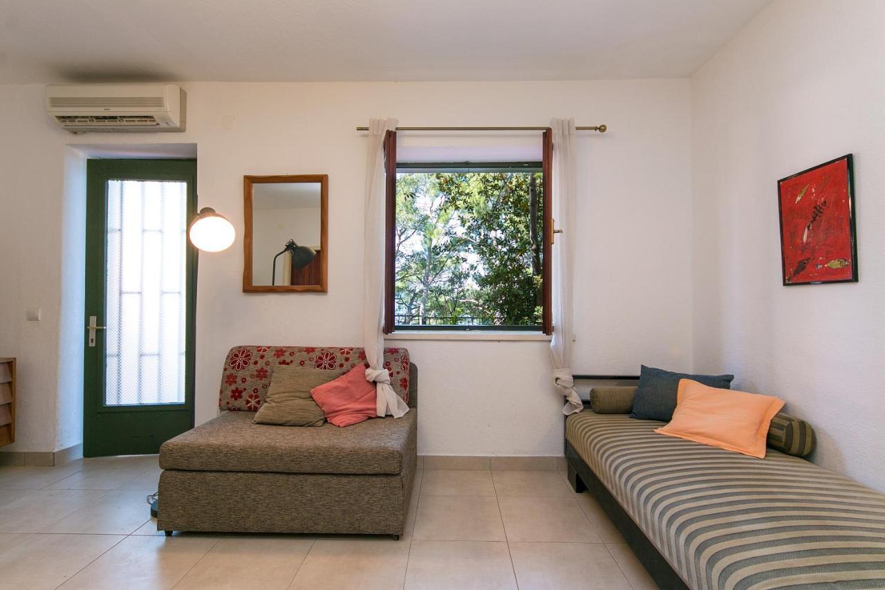 Apartments By The Sea Brela, Makarska - 16950 外观 照片